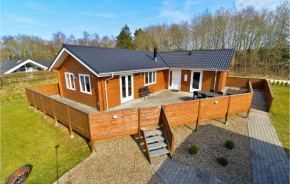 3 Bedroom Pet Friendly Home In Fårvang